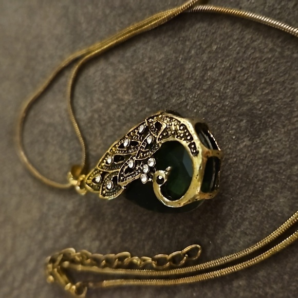 3/$30 Victorian Colonial Castlecore Peacock Pendant Snake Chain Necklace - Picture 3 of 6